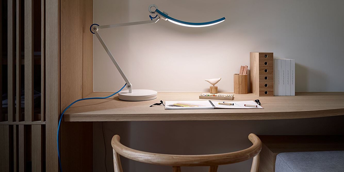 نورپردازی فضای کار اتاق خواب با لامپ مهتابی